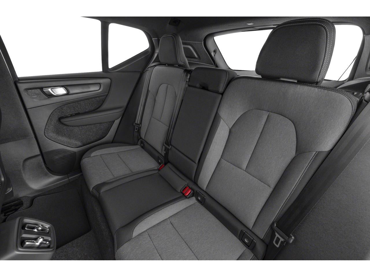 2024 Volvo XC40 B5 Core
