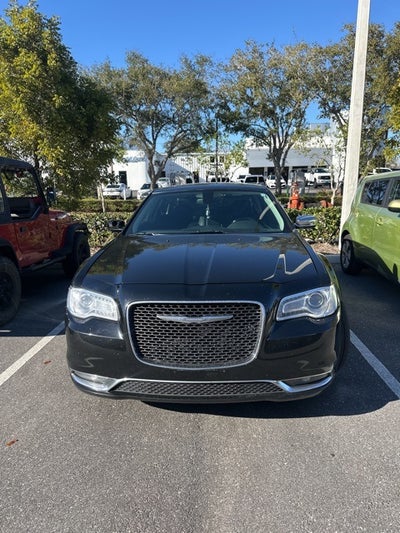 2016 Chrysler 300 C
