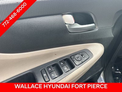 2020 Hyundai SANTA FE SE