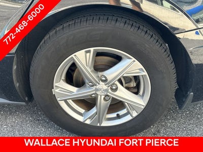 2022 Hyundai SONATA SE