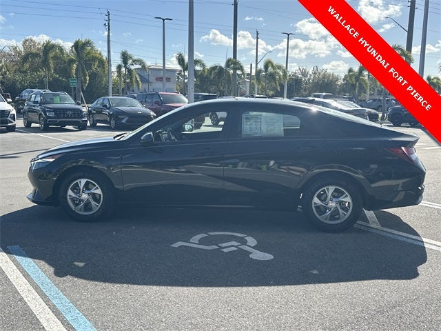 2023 Hyundai ELANTRA SE