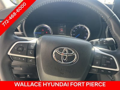2022 Toyota Highlander Hybrid LE
