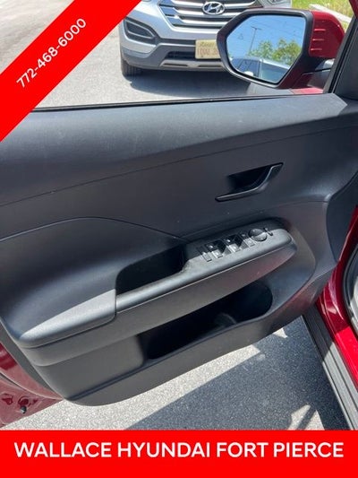 2025 Hyundai KONA SEL