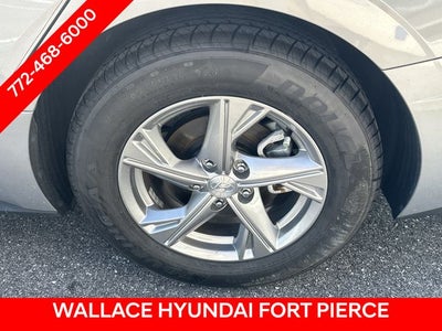 2023 Hyundai SONATA SE