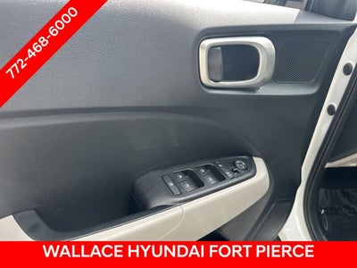 2024 Hyundai VENUE SEL