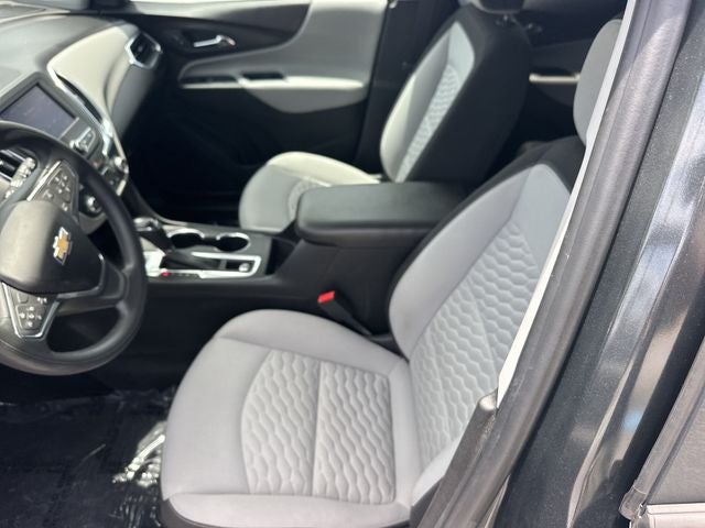 2020 Chevrolet Equinox LS - Photo 17