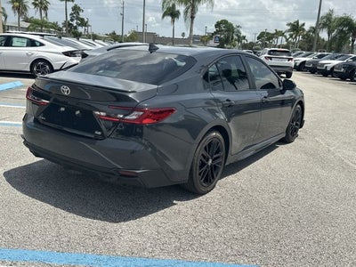 2025 Toyota Camry SE