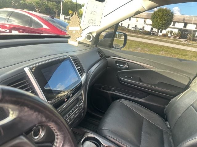 2017 Honda Pilot EX-L w/Rear Entertainment System