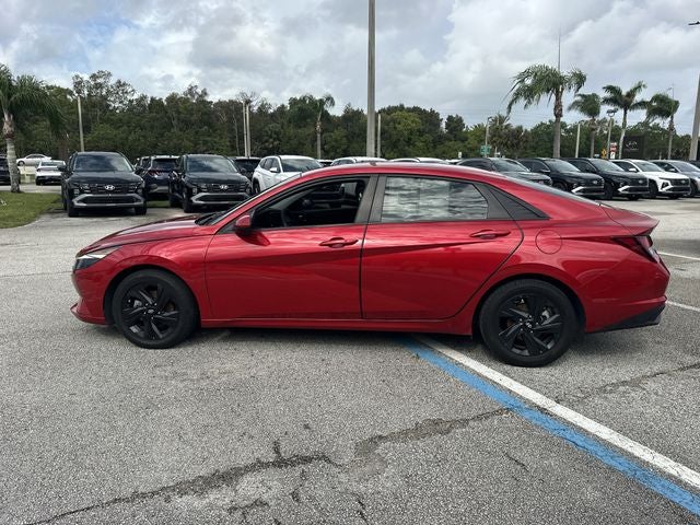 2021 Hyundai ELANTRA SEL