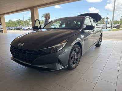 2021 Hyundai ELANTRA SEL