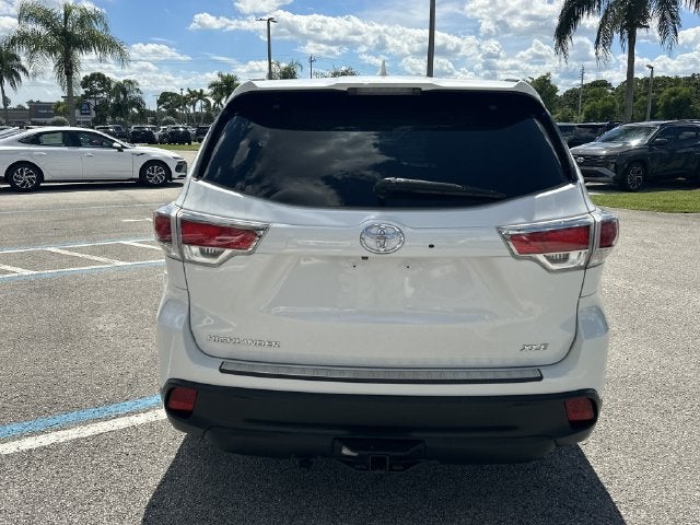 2014 Toyota Highlander XLE - Photo 7