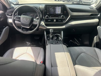 2022 Toyota Highlander Limited