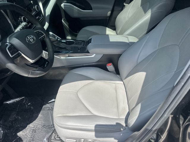 2022 Toyota Highlander Limited