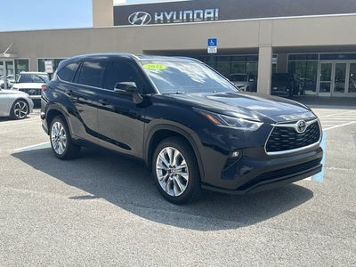 2022 Toyota Highlander Limited