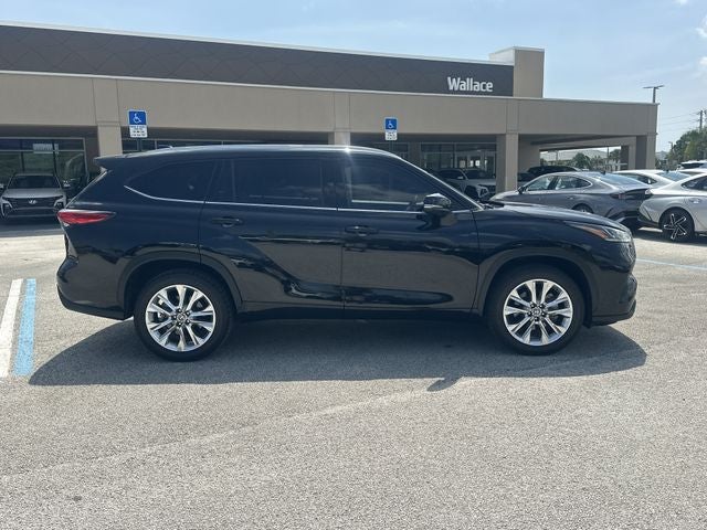 2022 Toyota Highlander Limited