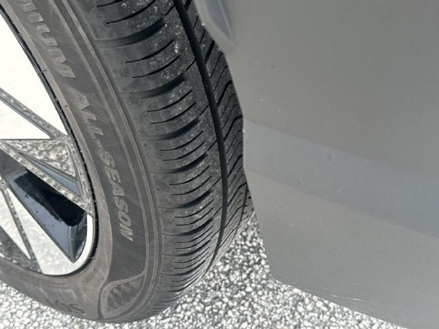 2025 Hyundai Kona SEL - Photo 12