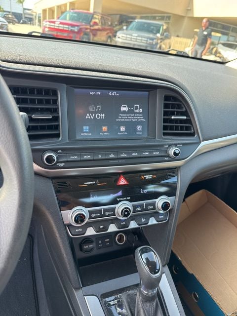 2020 Hyundai ELANTRA SEL