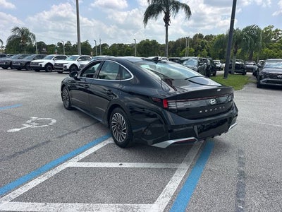 2024 Hyundai SONATA HYBRID SEL