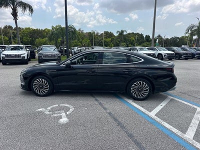 2024 Hyundai SONATA HYBRID SEL