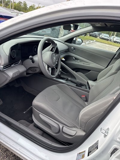 2024 Hyundai ELANTRA SEL