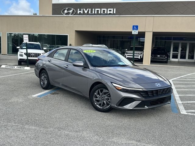 2024 Hyundai ELANTRA SEL