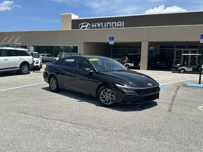 2024 Hyundai ELANTRA SEL
