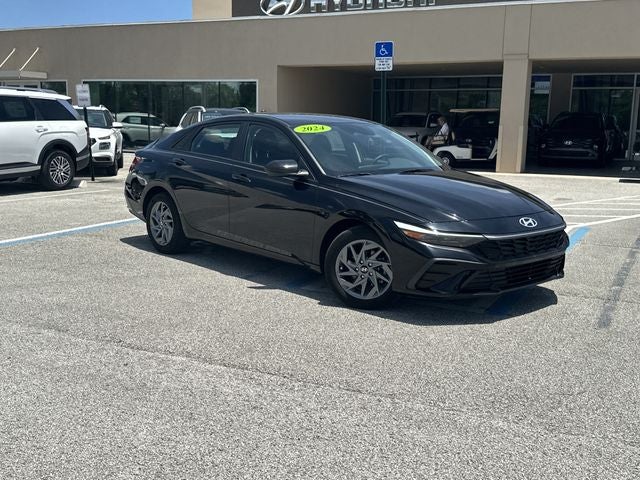 2024 Hyundai ELANTRA SEL