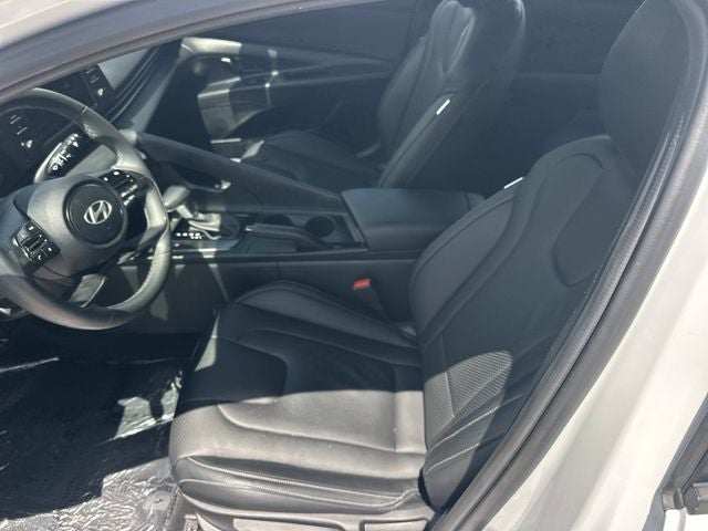2025 Hyundai Elantra SEL - Photo 17