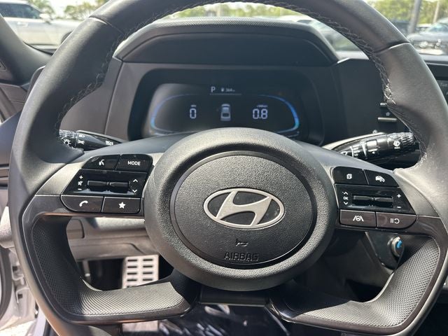 2025 Hyundai Elantra SEL - Photo 18