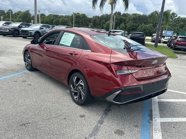 2024 Hyundai Elantra Limited - Photo 9
