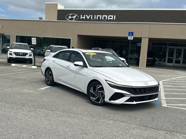 2024 Hyundai ELANTRA Limited