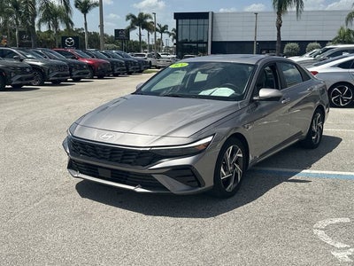 2024 Hyundai ELANTRA Limited