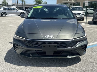 2025 Hyundai ELANTRA SEL Convenience