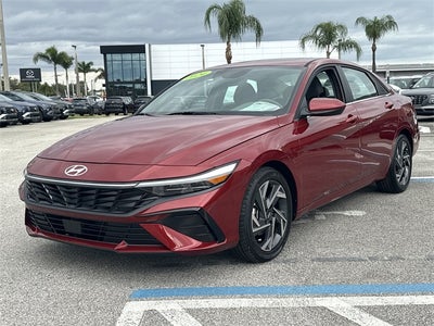 2024 Hyundai ELANTRA SEL