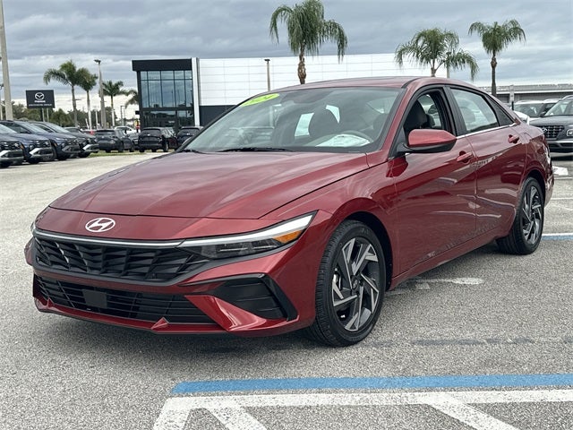 2024 Hyundai ELANTRA SEL