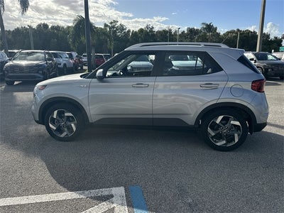 2023 Hyundai VENUE SEL