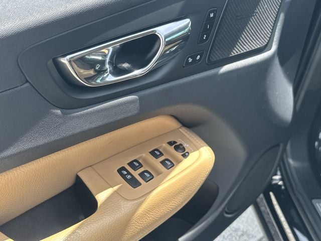 2019 Volvo XC60 T5 Inscription