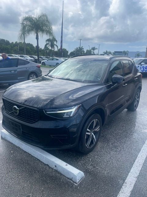 2024 Volvo XC40