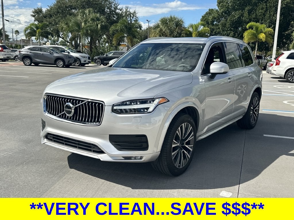 2022 Volvo XC90 T5 Momentum