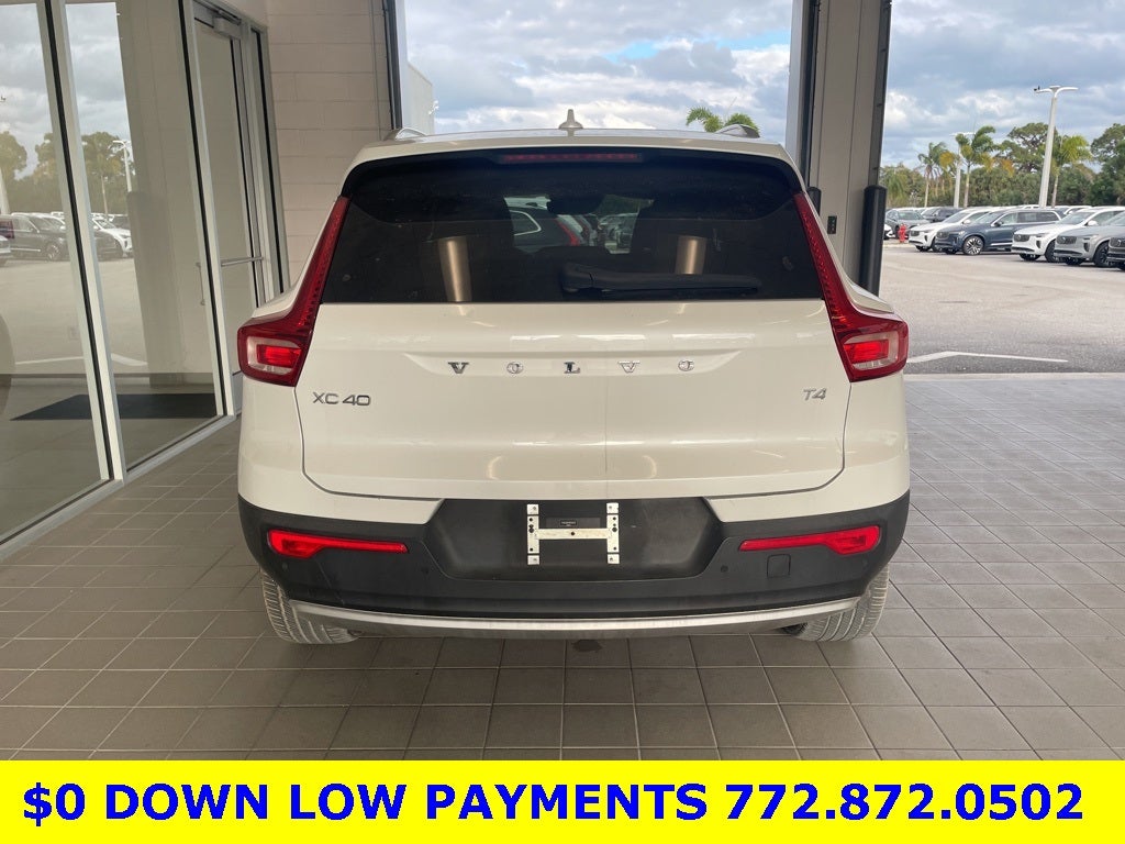 2021 Volvo XC40 Momentum