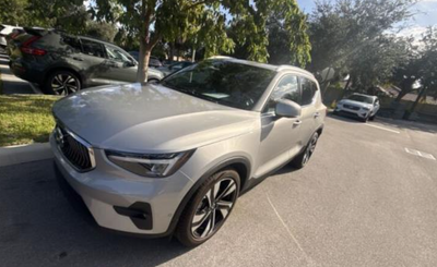2023 Volvo XC40 B4 Plus Bright Theme
