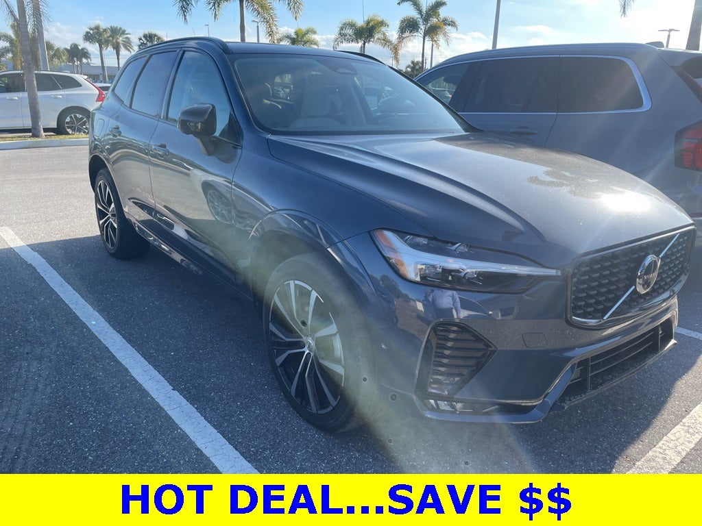2023 Volvo XC60 B5 Plus Dark Theme