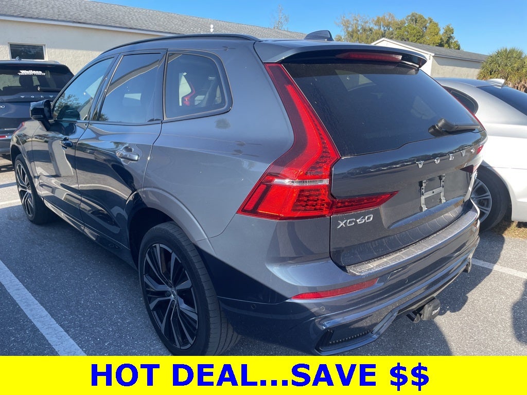 2023 Volvo XC60 B5 Plus Dark Theme