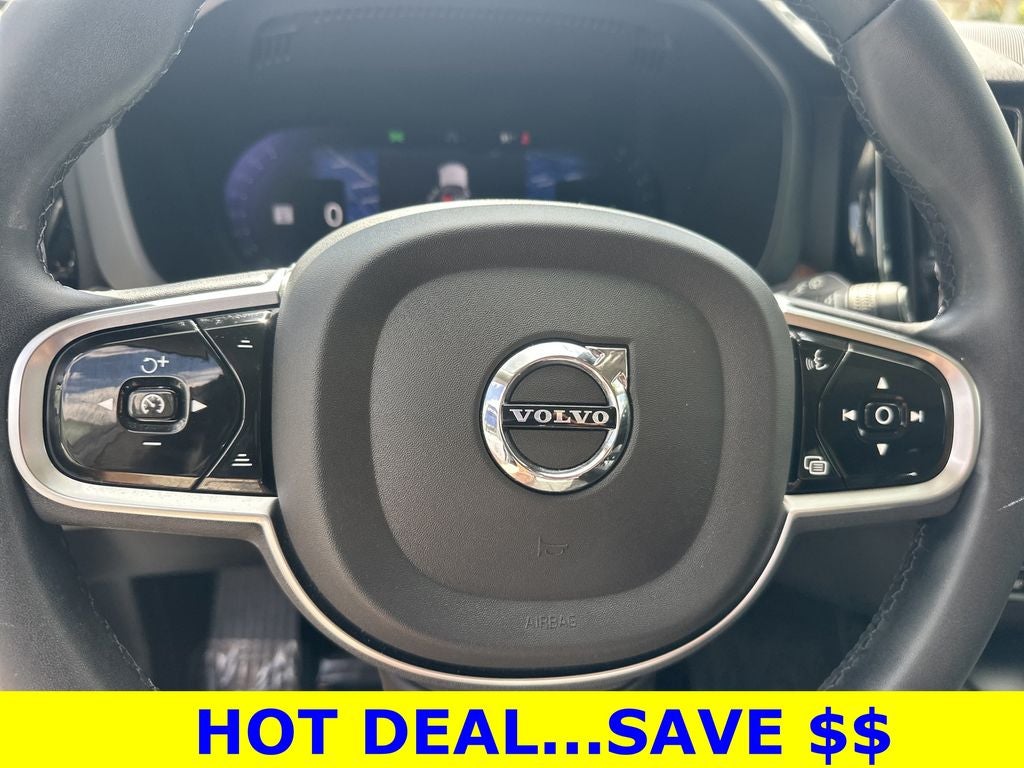 2023 Volvo XC60 B5 Plus Bright Theme