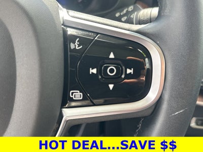 2023 Volvo XC60 B5 Plus Bright Theme