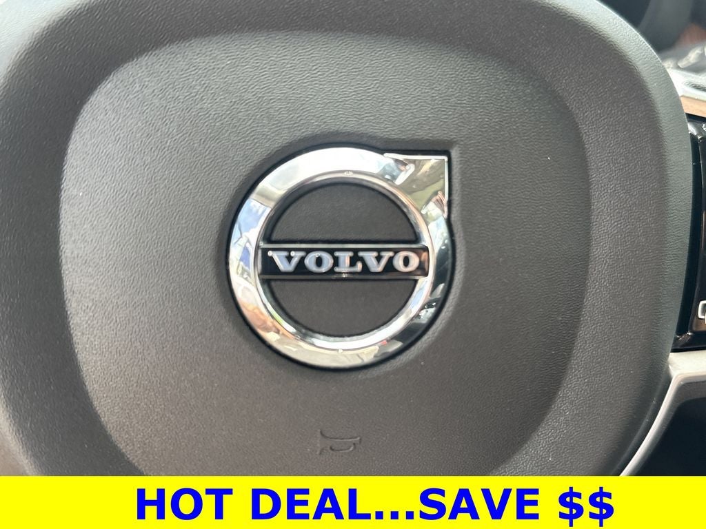 2023 Volvo XC60 B5 Plus Bright Theme