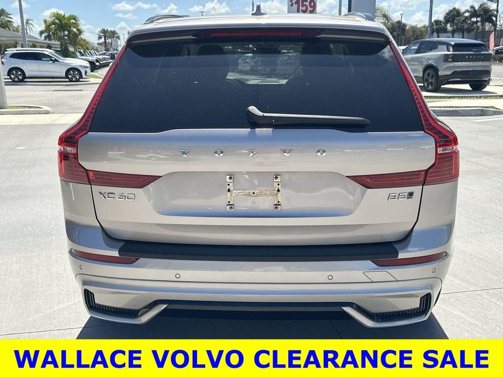 2024 Volvo XC60 B5 Plus Dark Theme