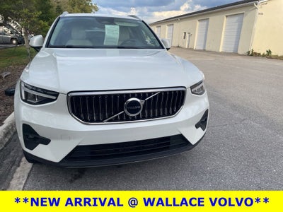 2023 Volvo XC40 B5 Plus Bright Theme