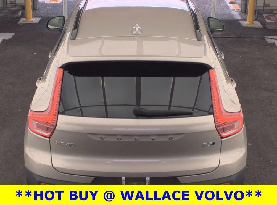 2024 Volvo XC40 B5 Core