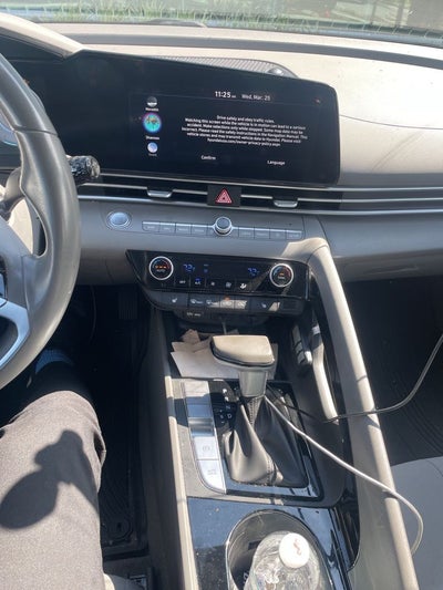 2023 Hyundai ELANTRA SEL